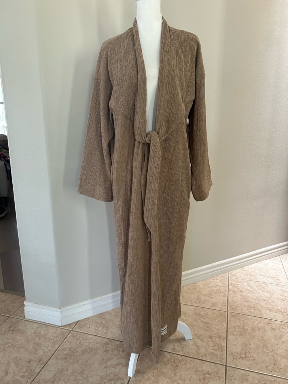 The Giving Movement Overcoat Robe Duster - Picture 2 of 9